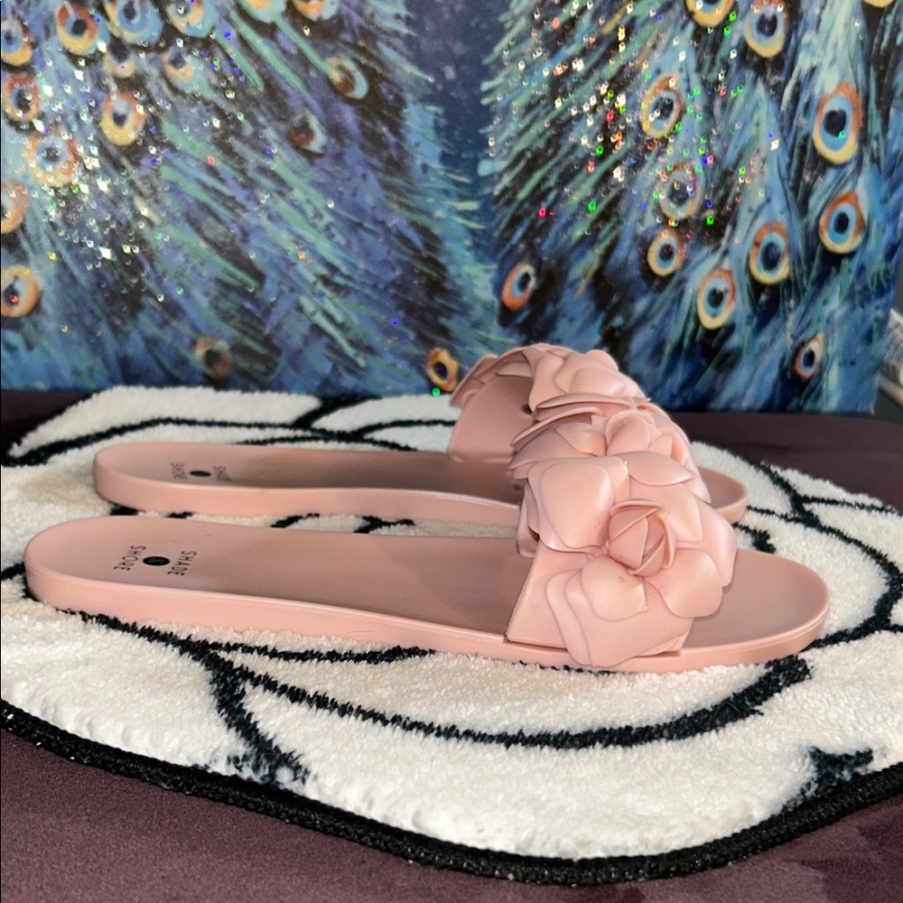 Shade & Shore Size 7 Pale Pink Floral Slides
